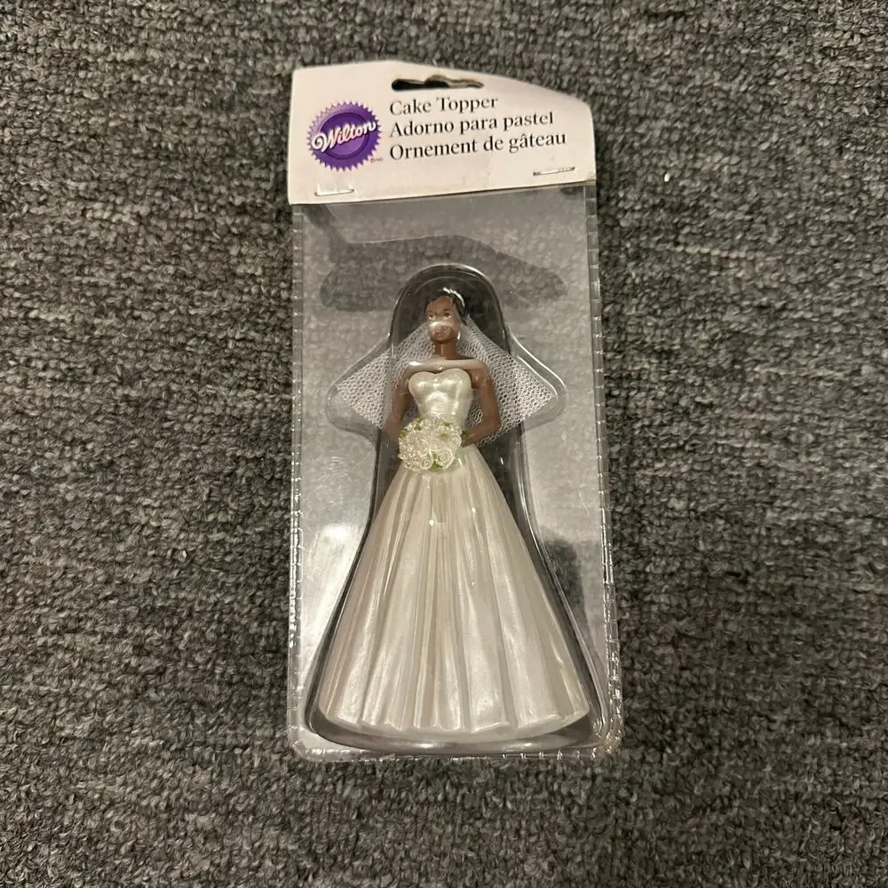 Wilton African American Wedding Cake Topper Bride with Tiara 5